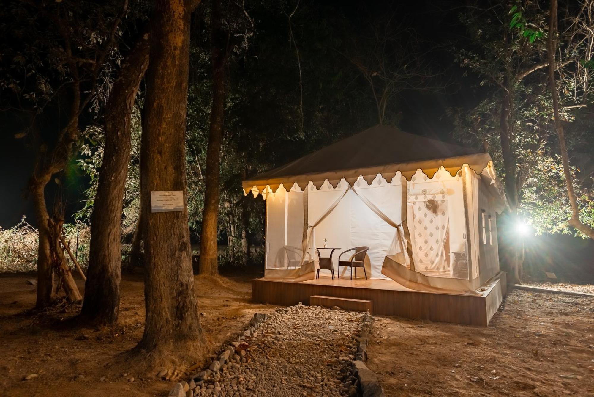 Vaani Greens Wildlife Resort, Kaziranga Kuthari Zimmer foto